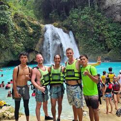 Unsere Guides links und rechts.