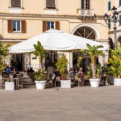 Hier gibt's den leckeren Cappuccino 😉