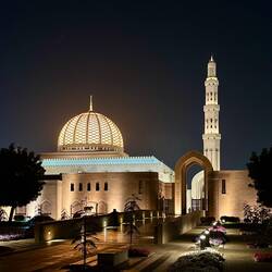 Große Sultan-Qabus-Moschee