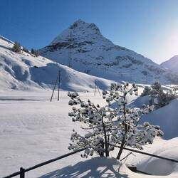 Hier auf den Piz Alv 2975 m soll es heute gehen.