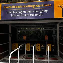 Schuh-Reinigungs-Station