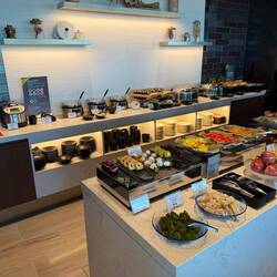Delta showing up strong at their lounge in Tokyo! Only one outside the US according to Denise!
