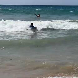 Die ersten Versuche mit dem Bodyboard klappten schon gut