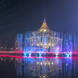 Wasserspiele und Lasershow