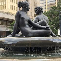 Fountain of Two Oceans