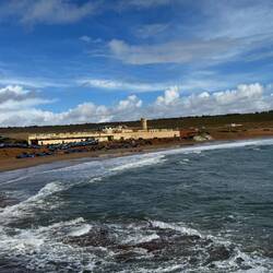 Nichts mehr übrig, außer dieser Gebäudekomplex!
