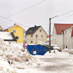 Die Straßen, allesamt unter Schneebergen begraben...