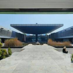 Le grand patio du musée