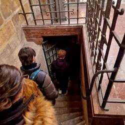 Hie geits abe zum tomb of kinks