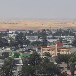 Hinter der Stadt beginnt die Wüste