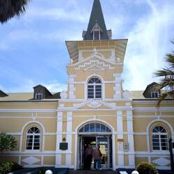 Das alte Bahnhofsgebäude, heute Hotel