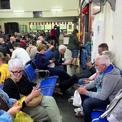 Warten auf den Nachtzug