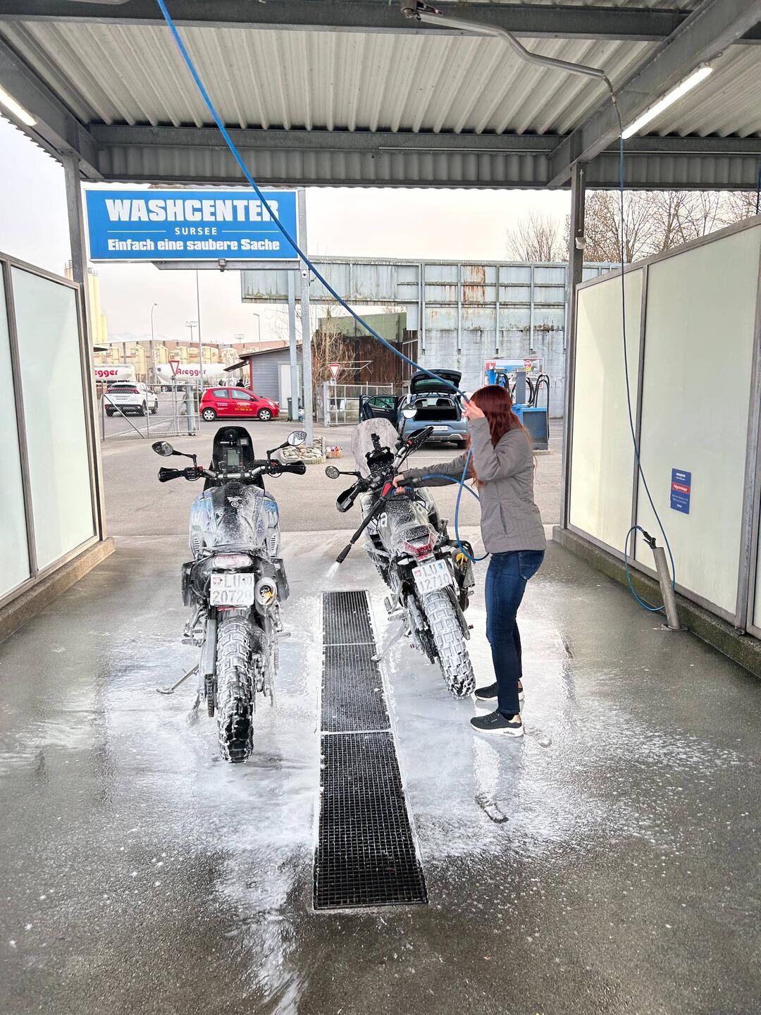 Verwöhnprogramm für unsere Bikes.