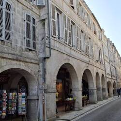 ...und zurück immer noch diese schönen Arkaden...wir kommen wieder