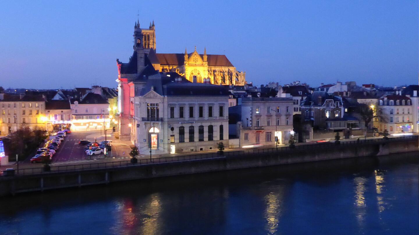 Noch einmal die Marne und die Kathedrale von Meaux.