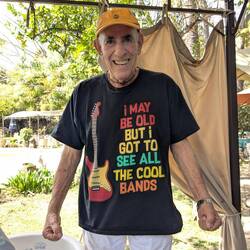 Eve and his wonderful tshirt