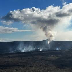 Und da ist er, der Kīlauea Vulkan...