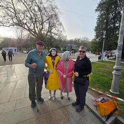 This is a famous statue in the park of the two Marias.