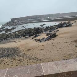 Hafenanlage mit Meerwasserschwimmbecken