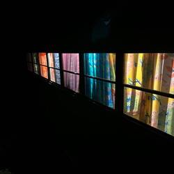 Der erleuchtete Schulbus der Jungs... Gute Nacht! 💤