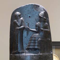 Hammurabi empfängt das Gesetz von seinem Gott.