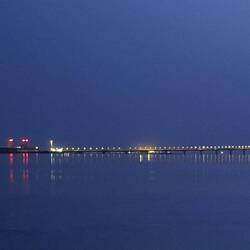 Pont de L'Île de Ré bei Nacht