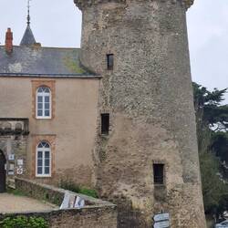 ...und einer Festung am Hafen