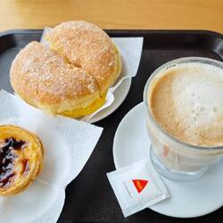 Kleiner Imbiss am Praia San Juliao