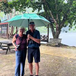 Regen im Regenwald-Zentrum