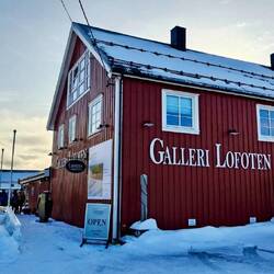 Gallerie Henningsvaer 🏡