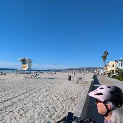 Watching kite surfers in Pacific Beach