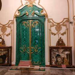 Une porte en malachite, ça irait bien chez moi 🤣