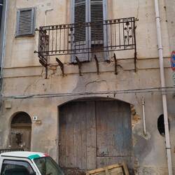 ...aber das Balkongeländer ist hübsch 🤭