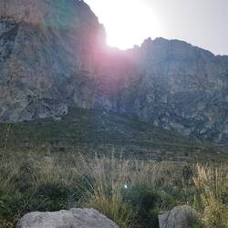 Den anstrengenden Abschnitt im Schatten der Berge geschafft, nun darf die Sonne ☀️ kommen