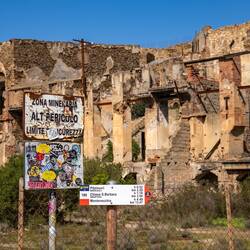 List Place - Laveria Brassey