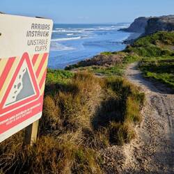 Immer wieder Sperrungen, wegen "unstable cliffs"