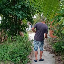 Havin' a boogie down the path