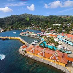 Roatan port area