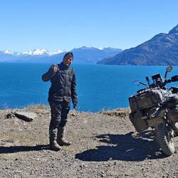 Alex aus Kolumbien - allein auf dem Weg nach Ushuaja - alles auf Achse mit seiner Himalayan 💪