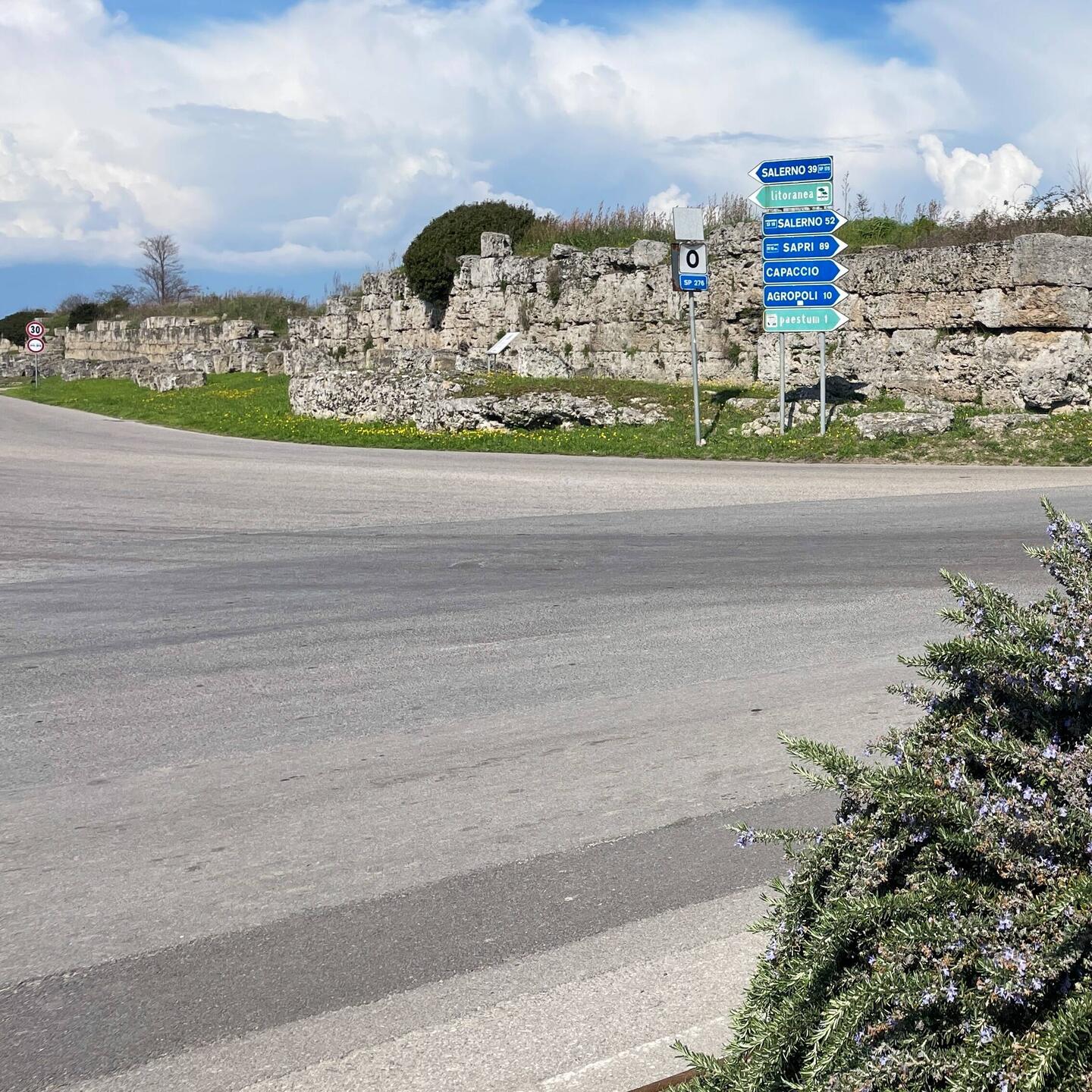 Das südliche Ende der Stadtmauer von Paestum