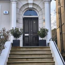 Nicht "Downing Street No.10,"