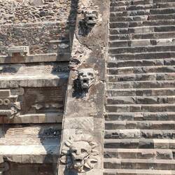 Les têtes de serpents à plumes !!