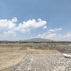 Encore la Ciudadela, il y a beaucoup de place, Shakira aurait pu venir là pour son concert !☺️