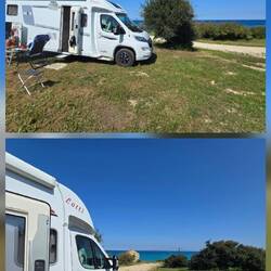 Unser Platz oberhalb des Hafens in Planos 😀