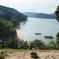 Aussicht vom Häuschen; Beach mit Mt. Kinabalu im Hintergrund