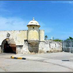 Club de Pesci Marina entrance