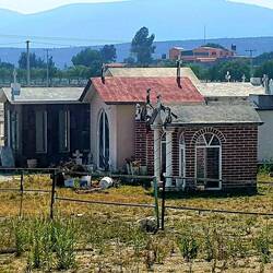 Die Toten wohnen schöner als die Lebenden.