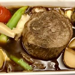 Hauptgang: Rindsfilet wunderbar saignant gebraten