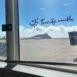 Sanfte Landung . Die Straßen in der Luft müssen auch instand gesetzt werden 🤦‍♂️