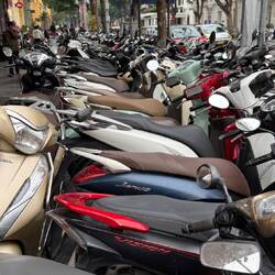 Hanoi hat rund 9 Mio. Einwohner und 6 Mio. Roller